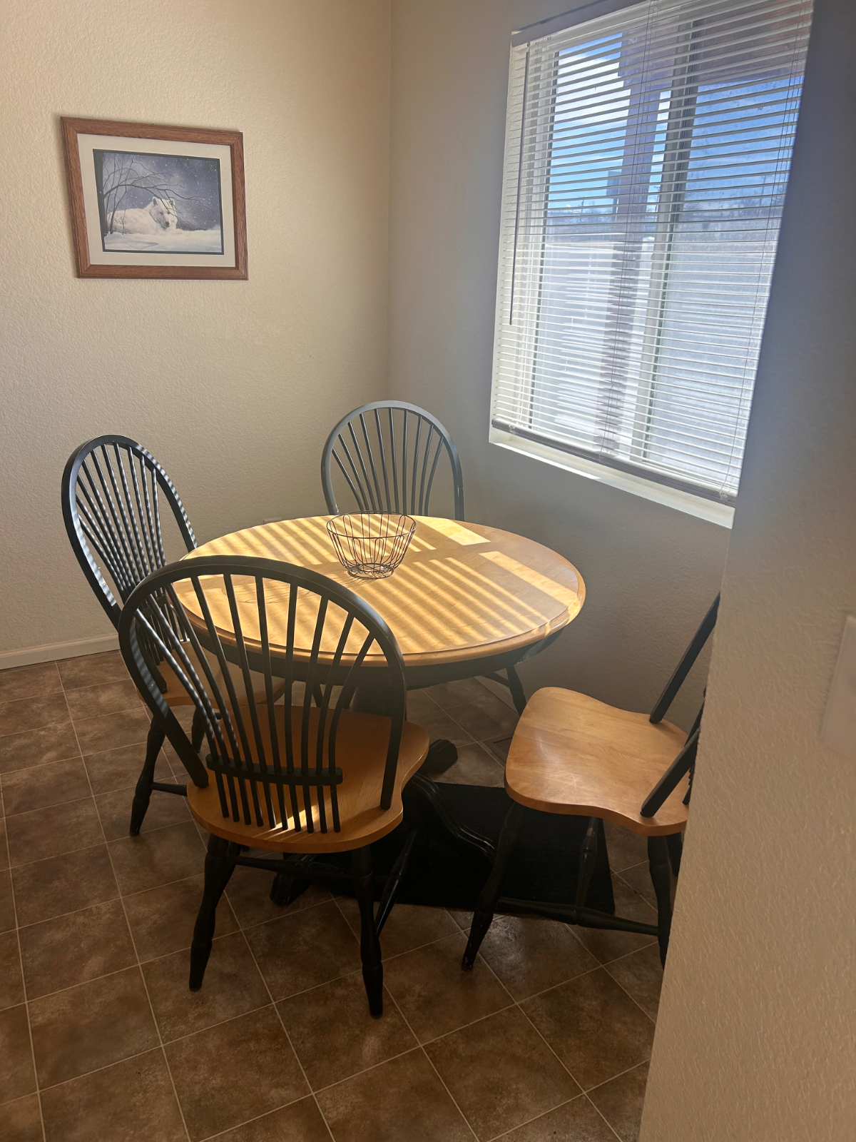 Cozy and Comfortable 2 bedroom 1.5 bath - Photo 4