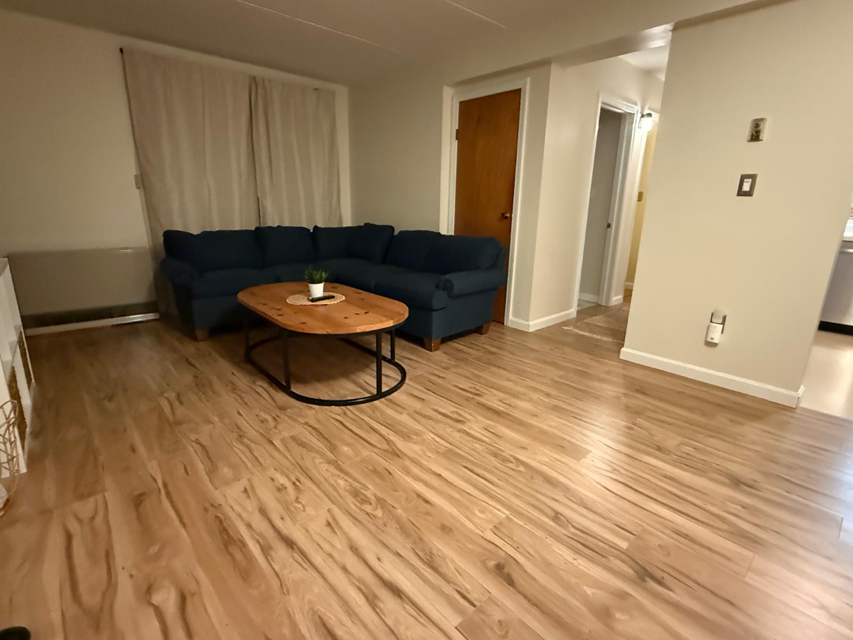 Condo near UVM Hospital and Airport - Photo 2