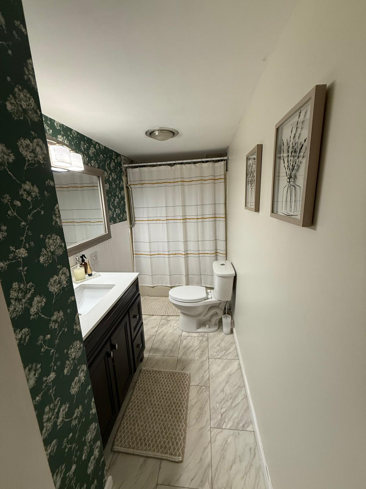 Condo near UVM Hospital and Airport - Photo 5