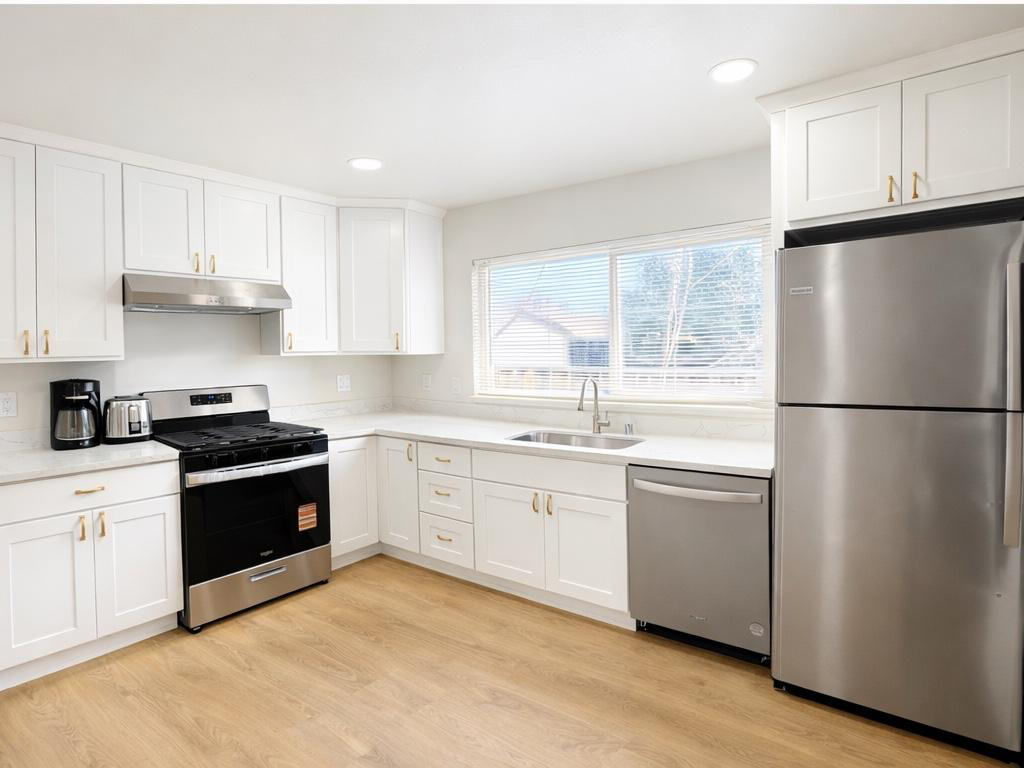 Modern 2BR Near Downtown SJ - Fast WiFi - Parking - Quiet Stay - Photo 3