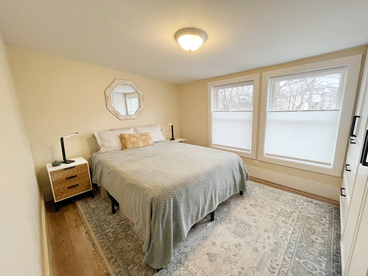Fully Furnished 2BR in the Old North End with Hot Tub - Photo 8