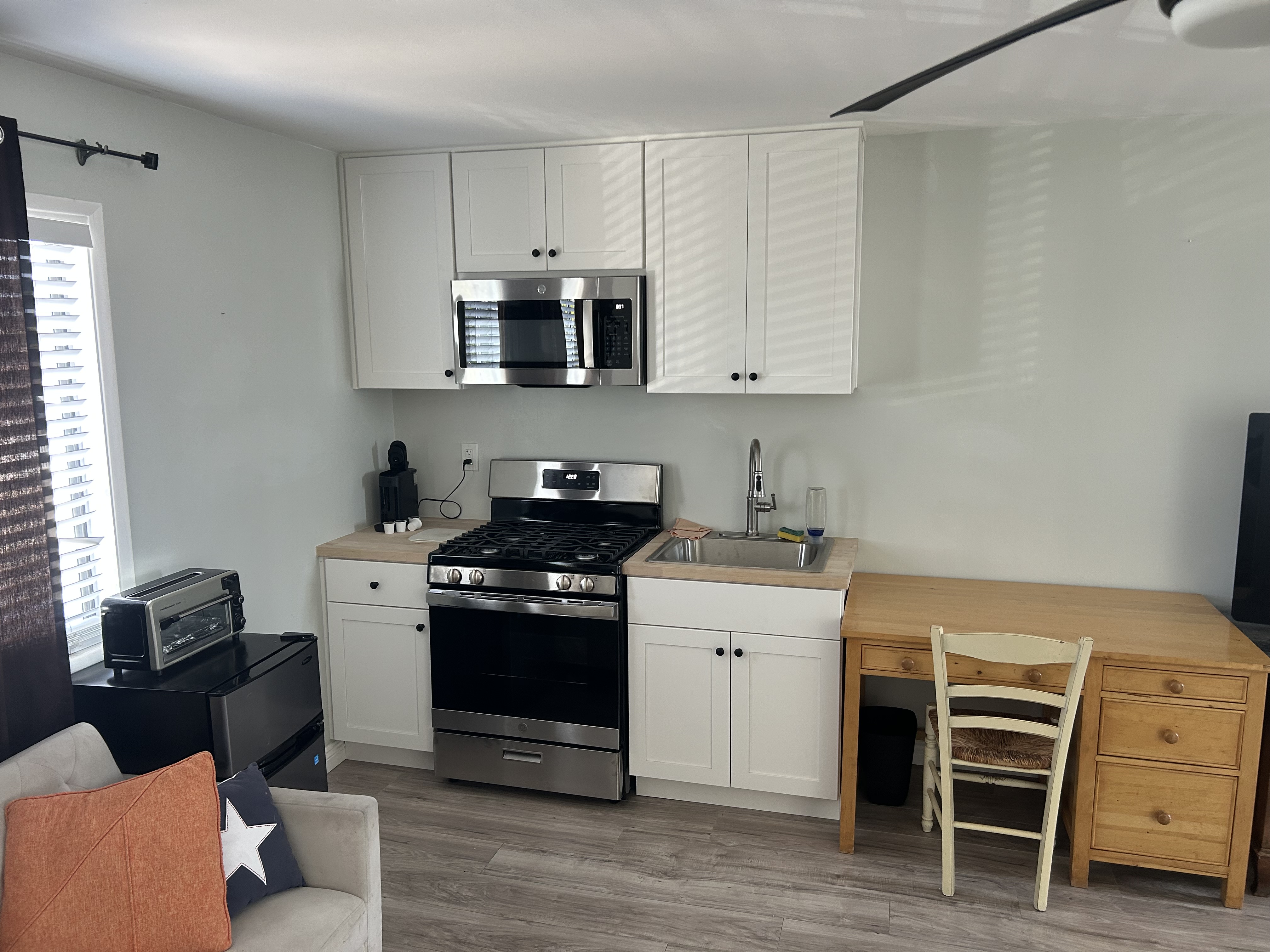 Private Clairemont Studio - Photo 1