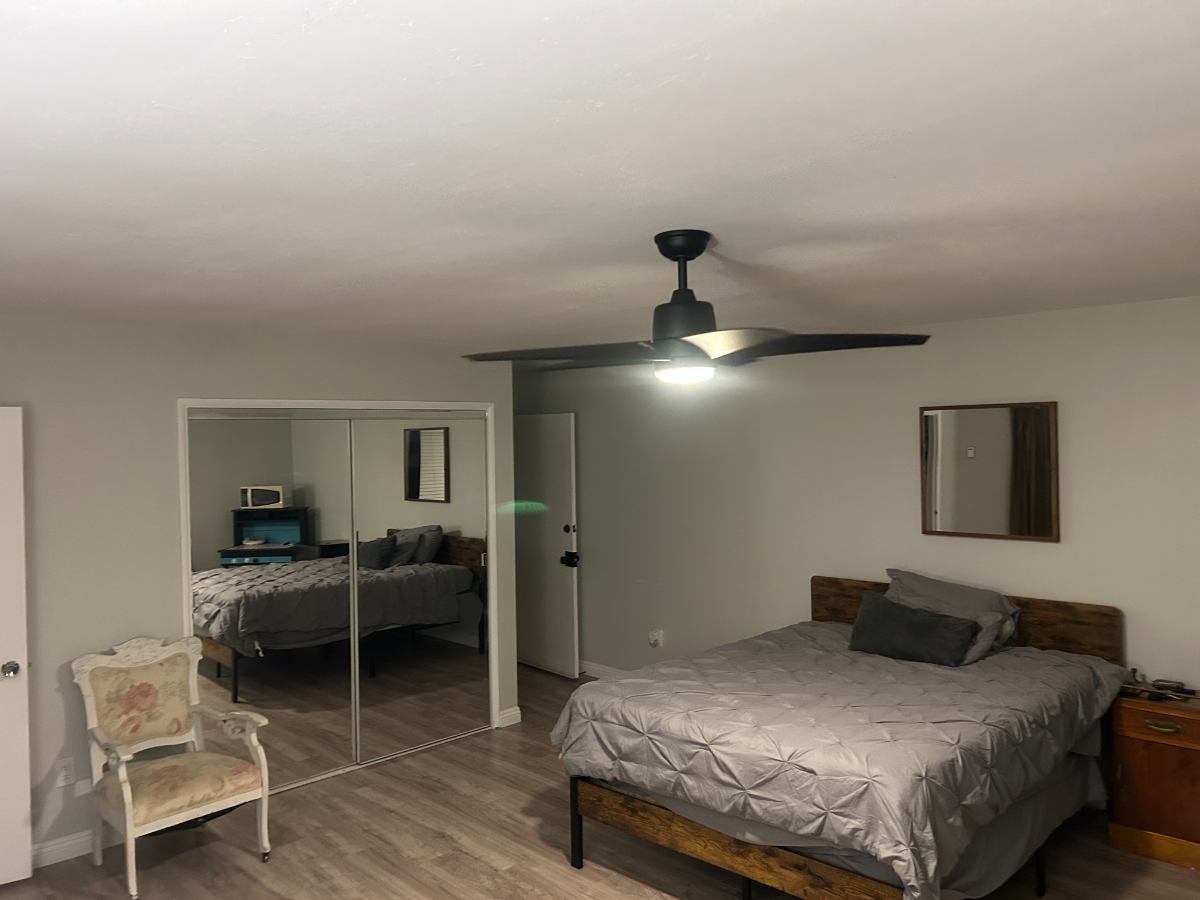 Private Clairemont Studio - Photo 2