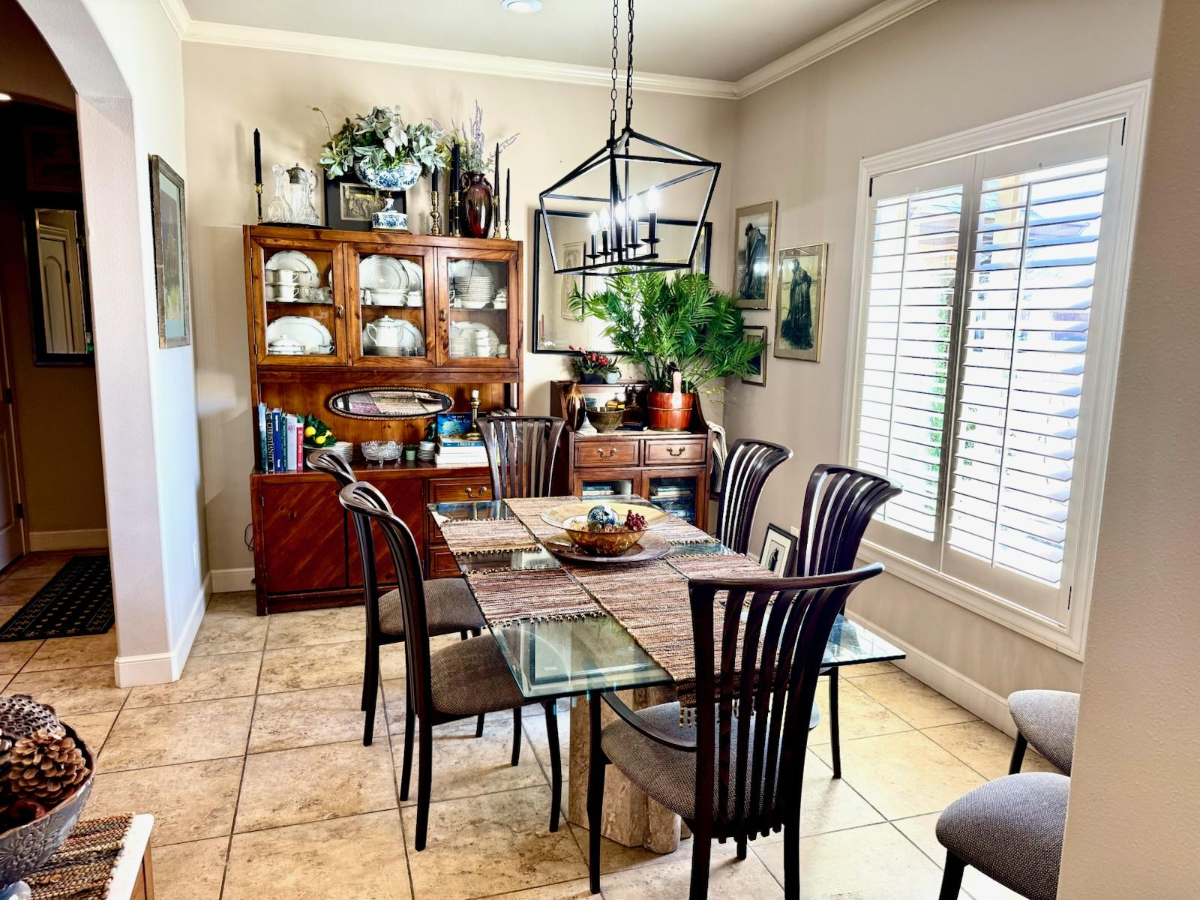 Spacious 3BR-Den Home with Dual Suites, Outdoor Fireplace, Gazebo & 2-Car Garage - Photo 3