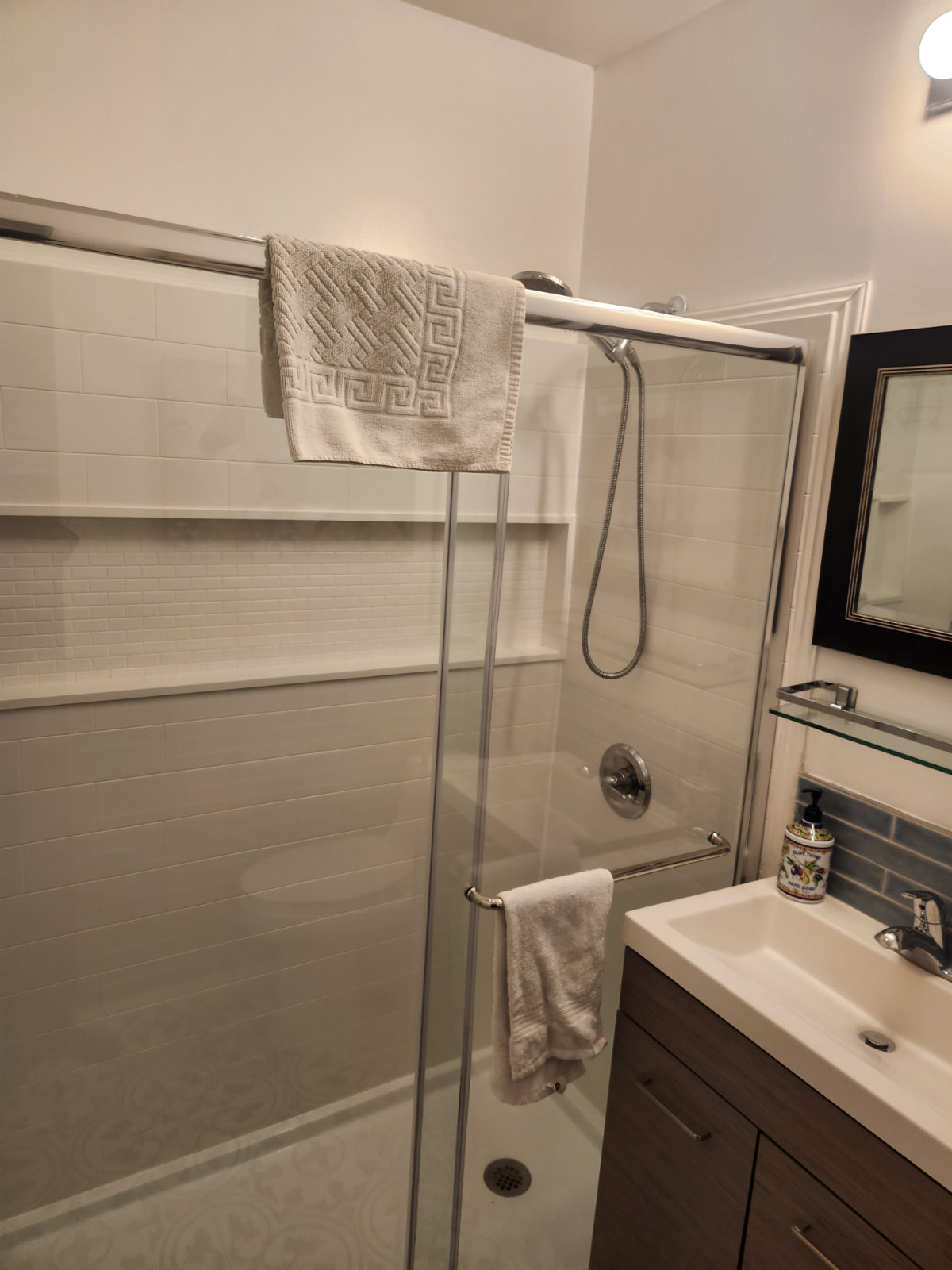 Sunny Apartment in Long Island City Queens - Photo 7