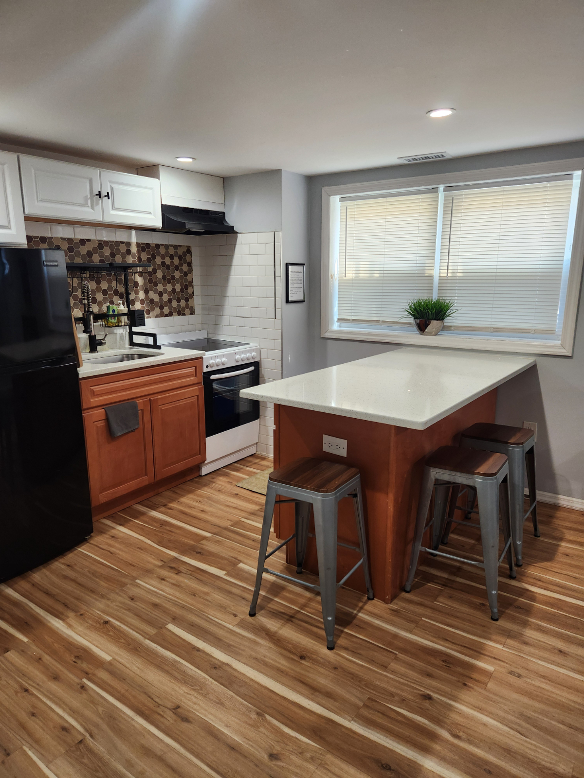 Sunny Apartment in Long Island City Queens - Photo 9