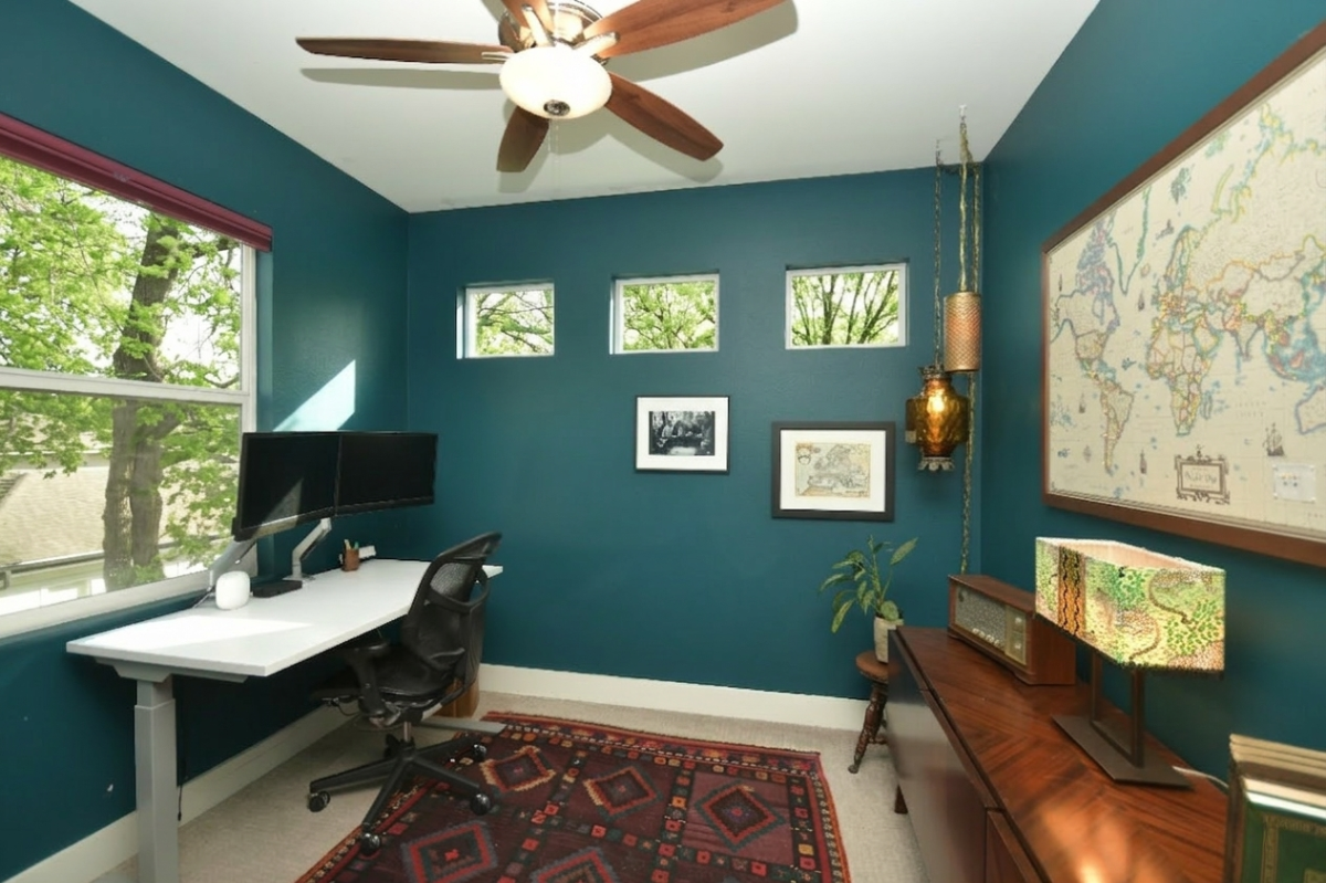 Designer North Austin Townhome Private, Quiet & Walkable - Photo 7