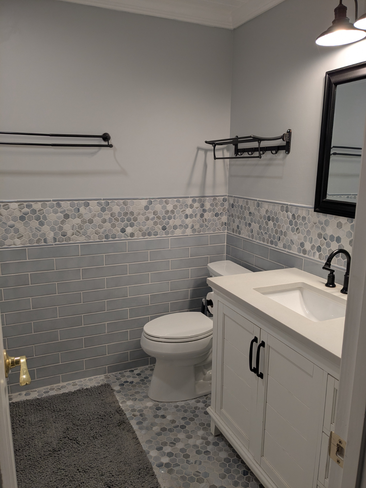 1 bdrm w private bath in shared space w owner - Photo 4