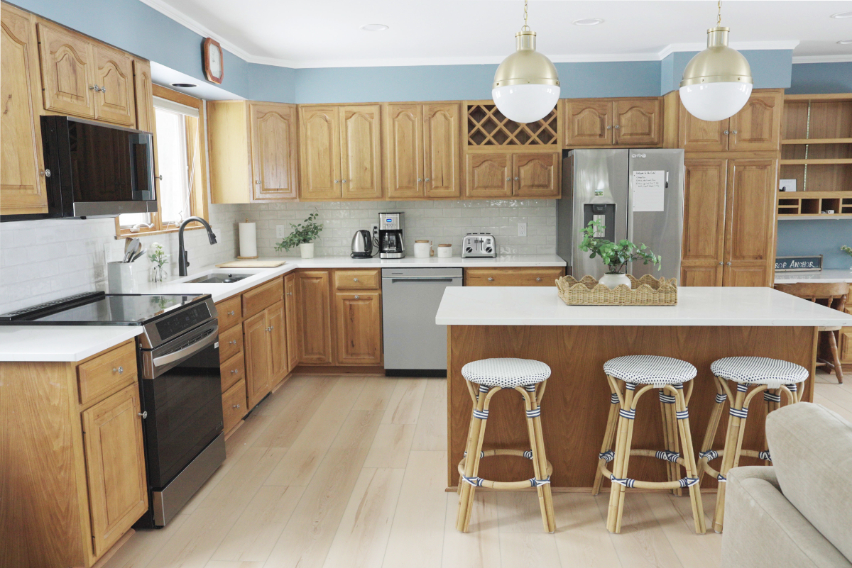 Grand Isle Lakehouse with Hot Tub - Photo 4