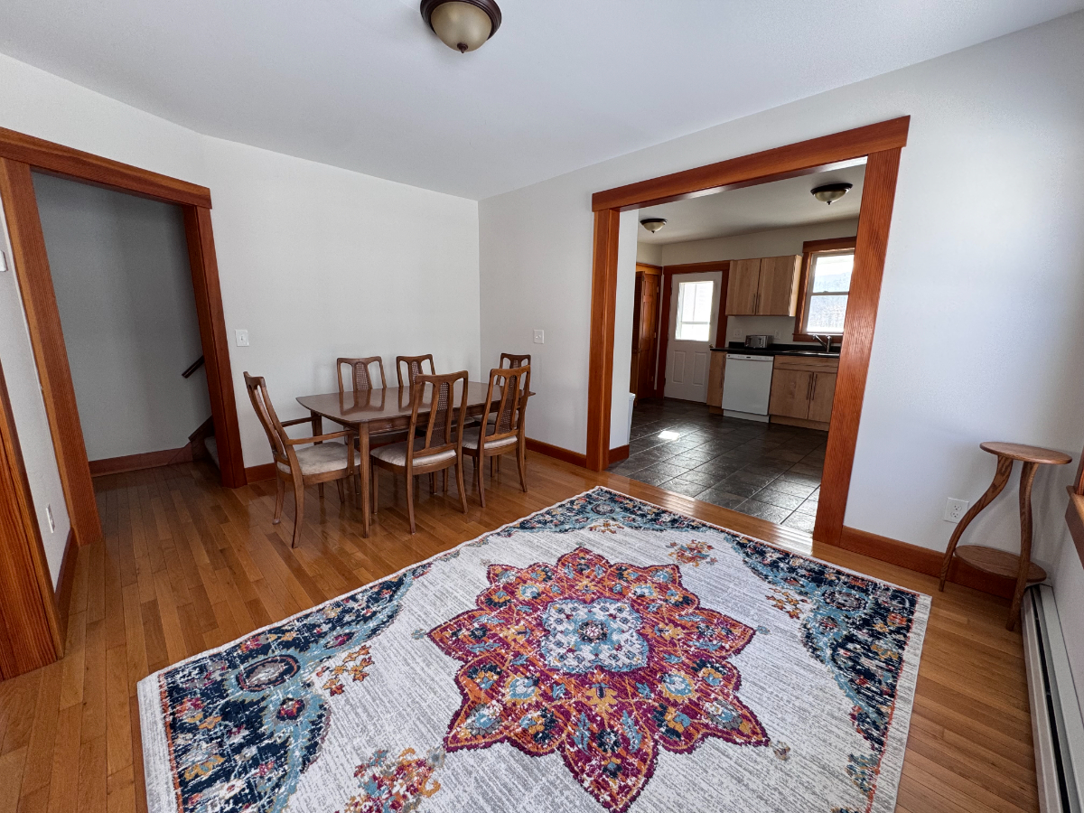 Charming & Updated Duplex in Waterbury Village with Mountain Views & Walkable Location -- Pet Friend - Photo 4
