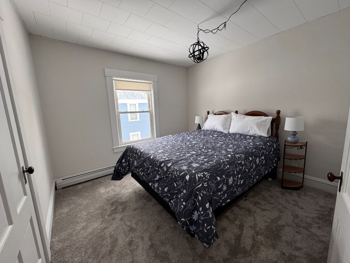 Charming & Updated Duplex in Waterbury Village with Mountain Views & Walkable Location -- Pet Friend - Photo 9