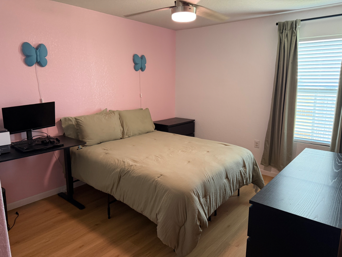 Furnished Bedroom located in Mission Del Lago Subdivision in South San Antonio - Photo 4