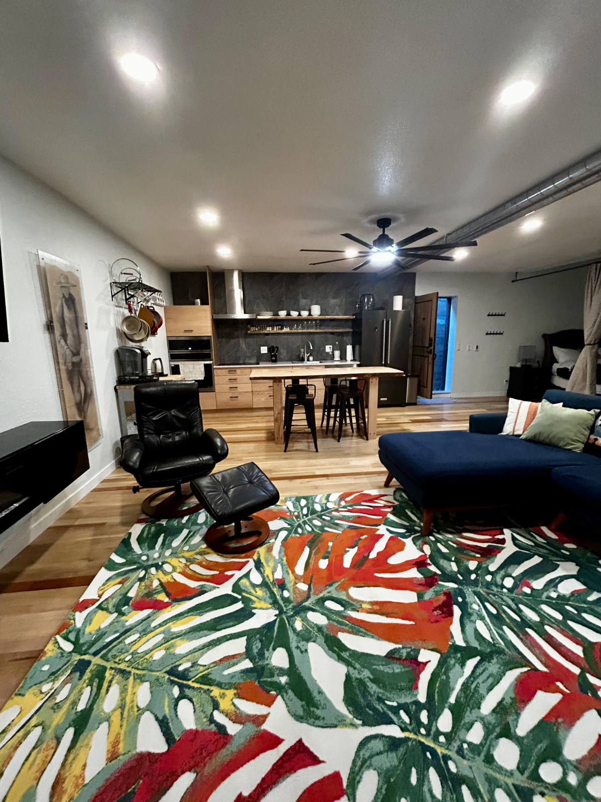 Beautiful basement studio in the heart of the Highlands - Photo 3