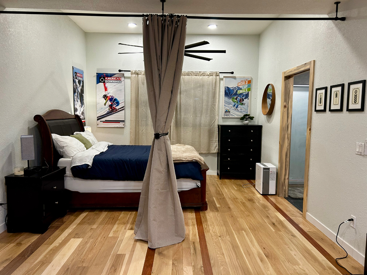 Beautiful basement studio in the heart of the Highlands - Photo 4