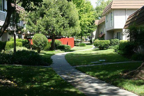 PRIME PLEASANTON --AMAZING CHARMING FURNISHED ROOM, COMFY in HACIENDA BUSINESS PARK, LLNL LIVERMORE, SAN RAMON, BORDER DUBLIN, 24 Hr... - Photo 4