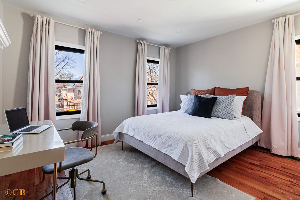 Fully Renovated Private House w/ Outdoor Space, Workspace & Laundry - Near Brooklyn College, Kings C - Photo 8