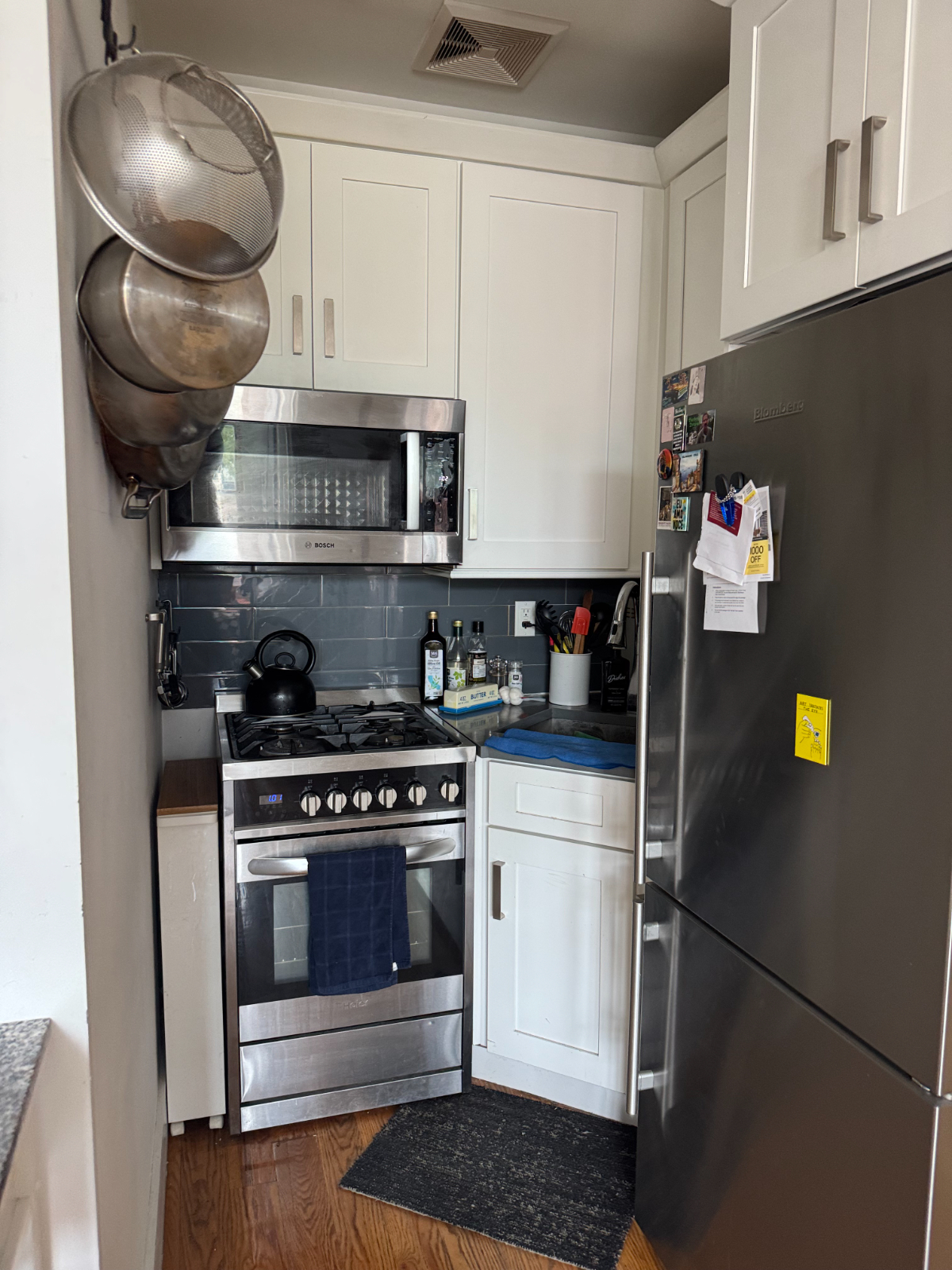 Sunny 2BR with private rooftop and balcony in Bed Stuy - Photo 6
