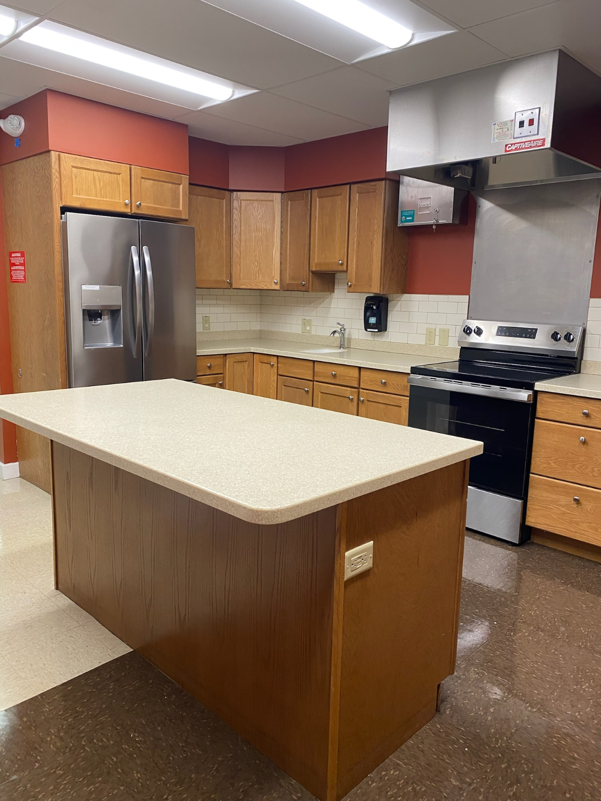 Pinecrest Suites - Flexible, Hotel-Like Stays with Modern Amenities - Photo 5