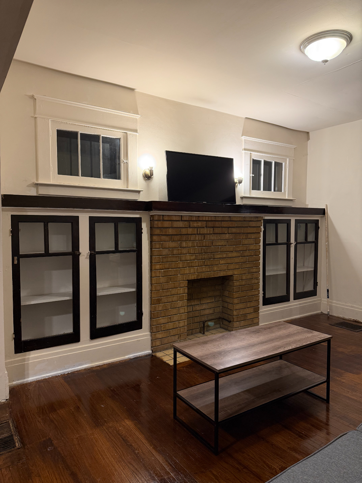 4 Private Rooms Available - Female-Only Home with Similar Layouts - Photo 1