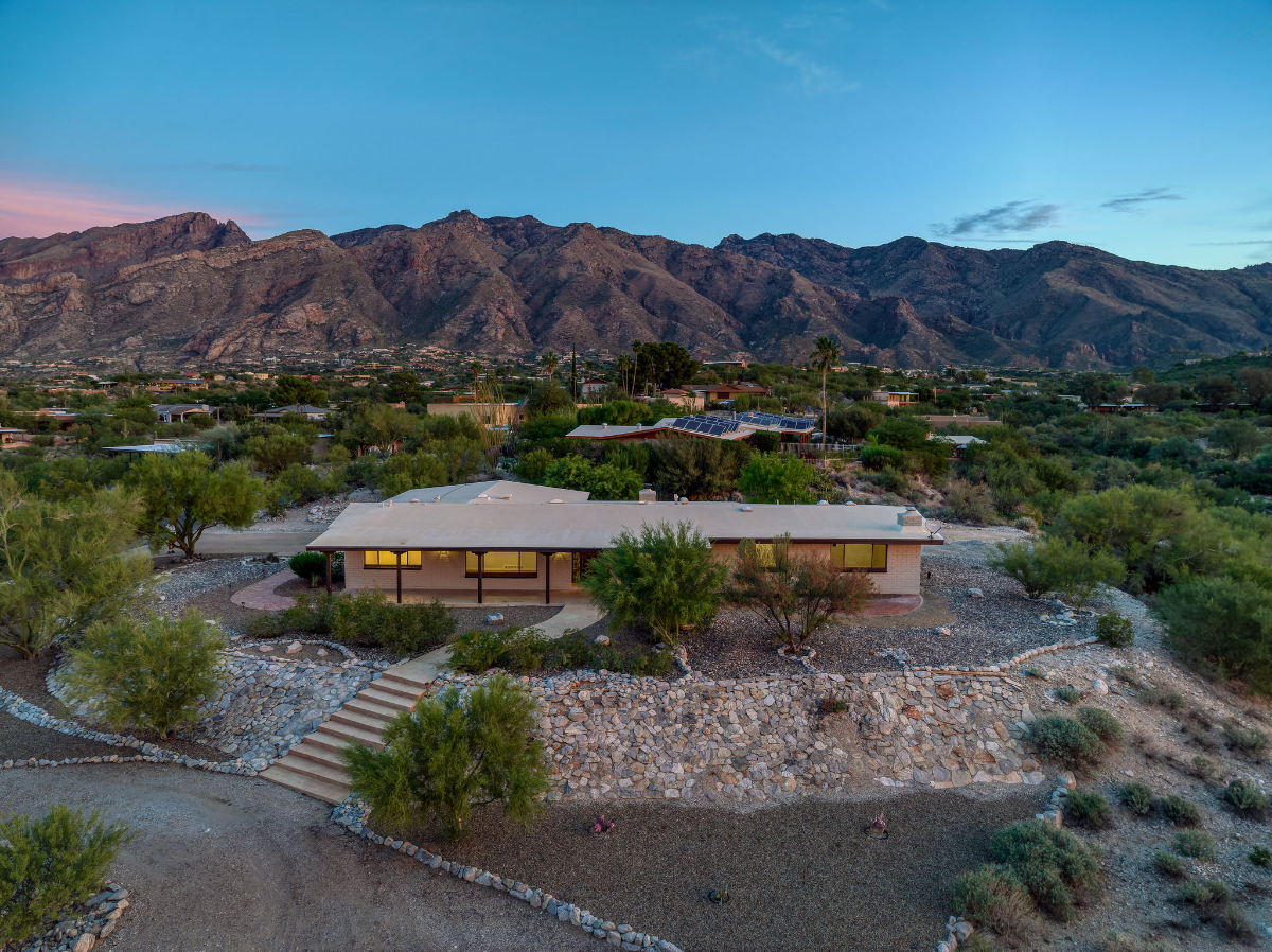 Quiet Foothills Retreat - Photo 10