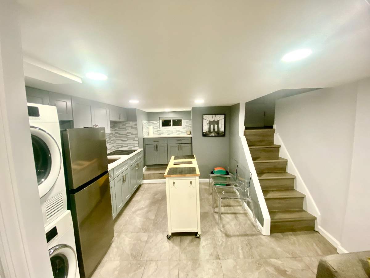 Comfortable Furnished Studio Near JFK With Easy Access To Hospitals And Transit - Photo 2