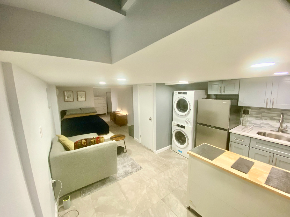 Comfortable Furnished Studio Near JFK With Easy Access To Hospitals And Transit - Photo 1