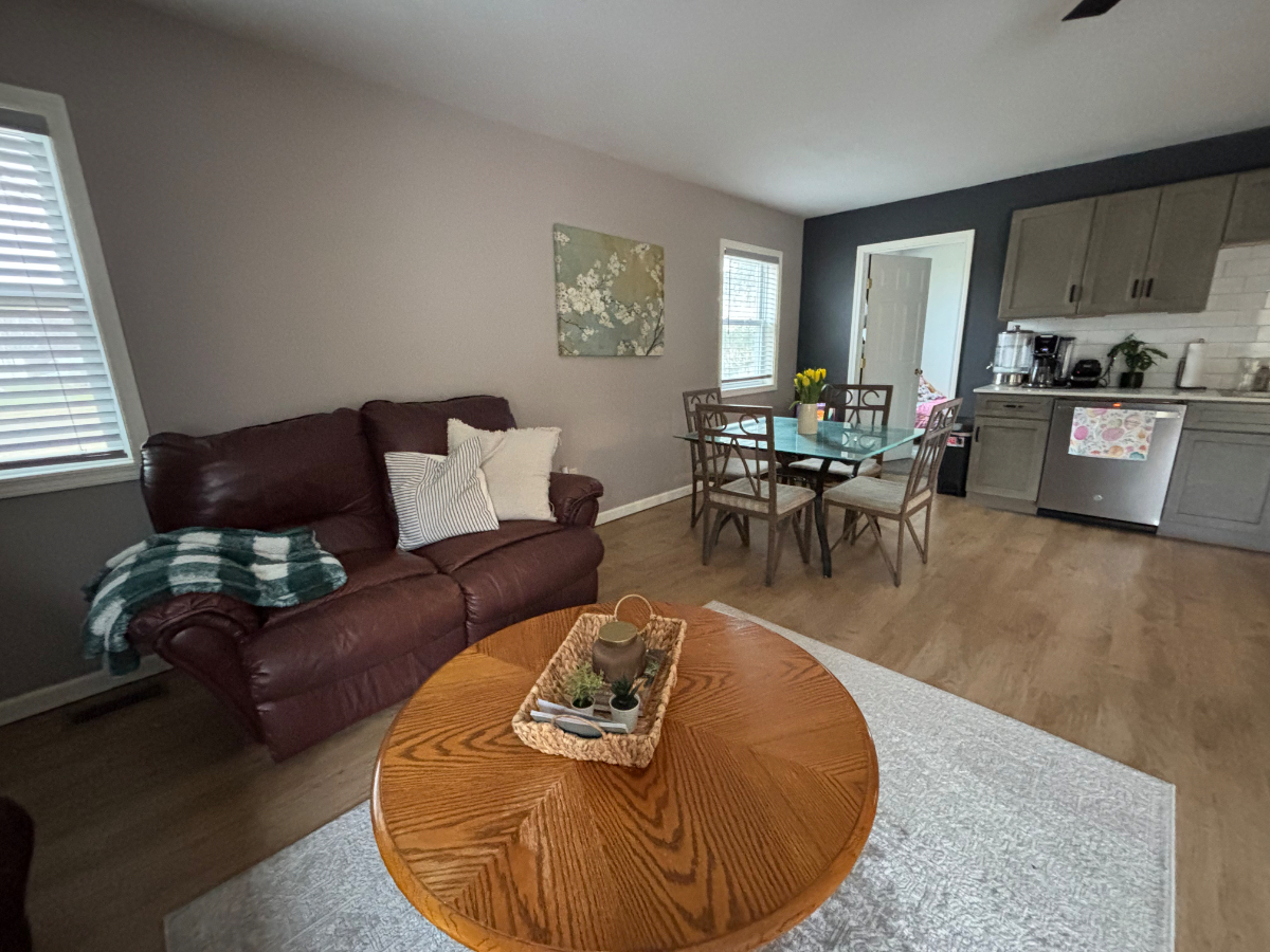 Cozy 2 bedroom Home Close to Hospitals - Photo 7