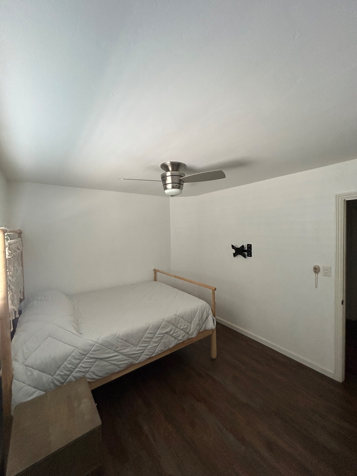 Private Room - Pet Friendly - Photo 3