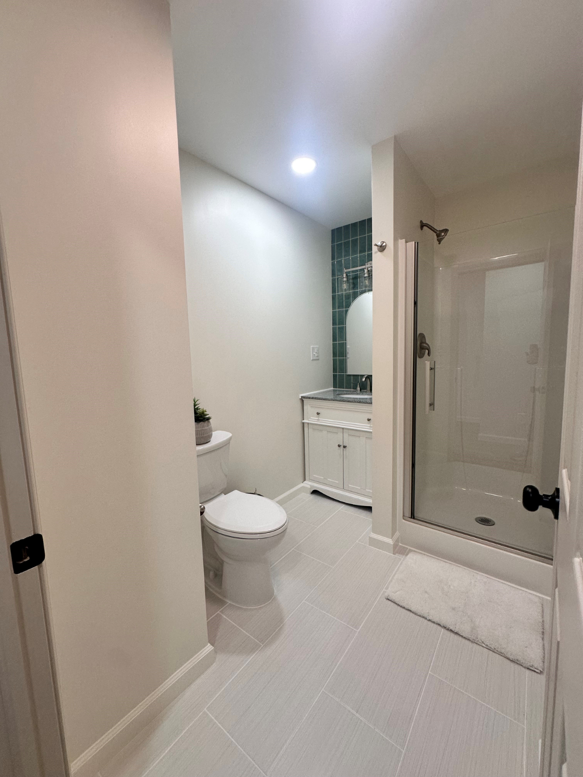 South Hills House- Convenient to Everything - Photo 5