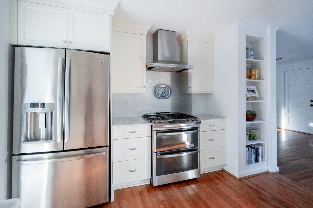 Coastal Cottage in Riverland Terrace - Photo 5