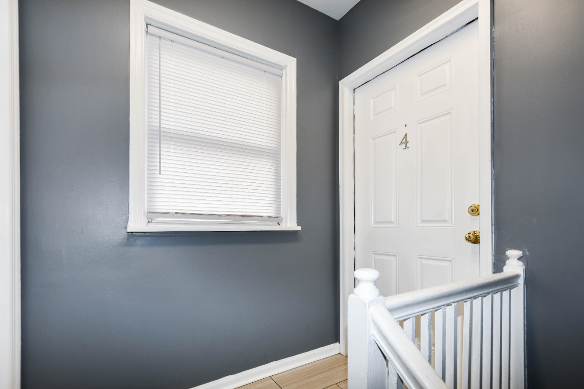 Beautifully Updated Upper-Level 2BR/1BA Apartment- Prime DC Location - Photo 2