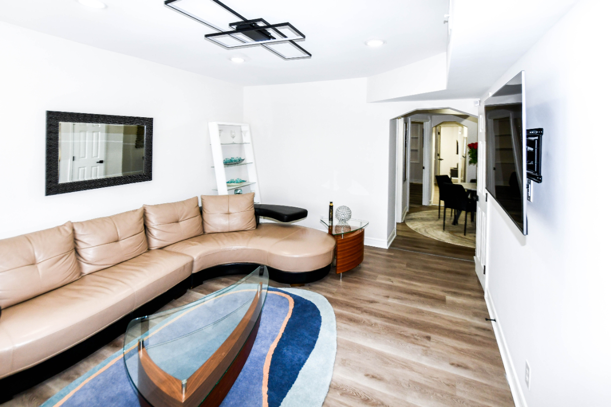 Beautifully Updated Upper-Level 2BR/1BA Apartment- Prime DC Location - Photo 3