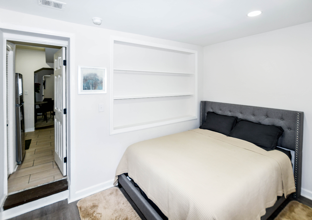 Beautifully Updated Upper-Level 2BR/1BA Apartment- Prime DC Location - Photo 8