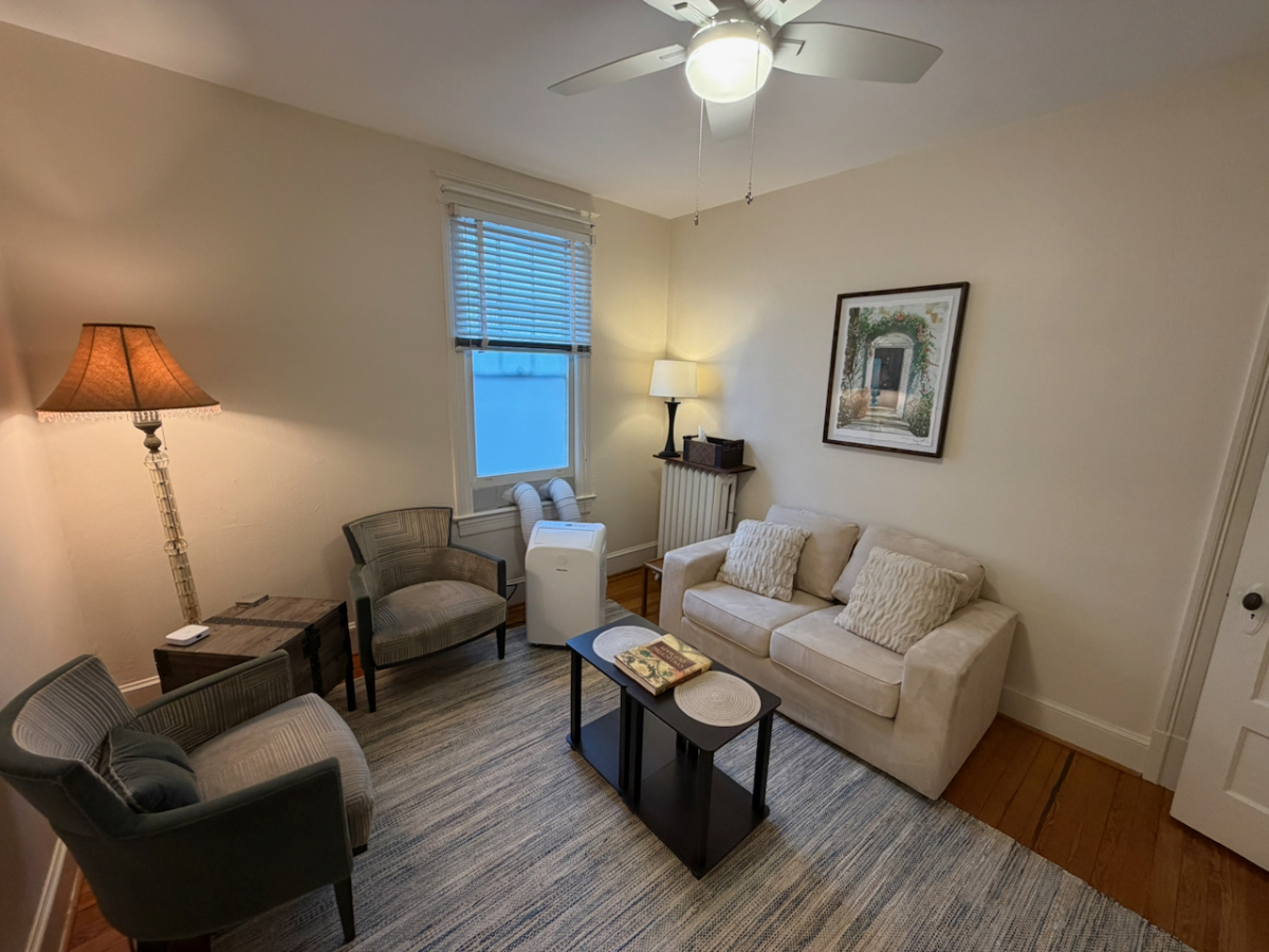 Cozy Vibes. . . close to Hospitals, Capitol, and Downtown - Photo 9
