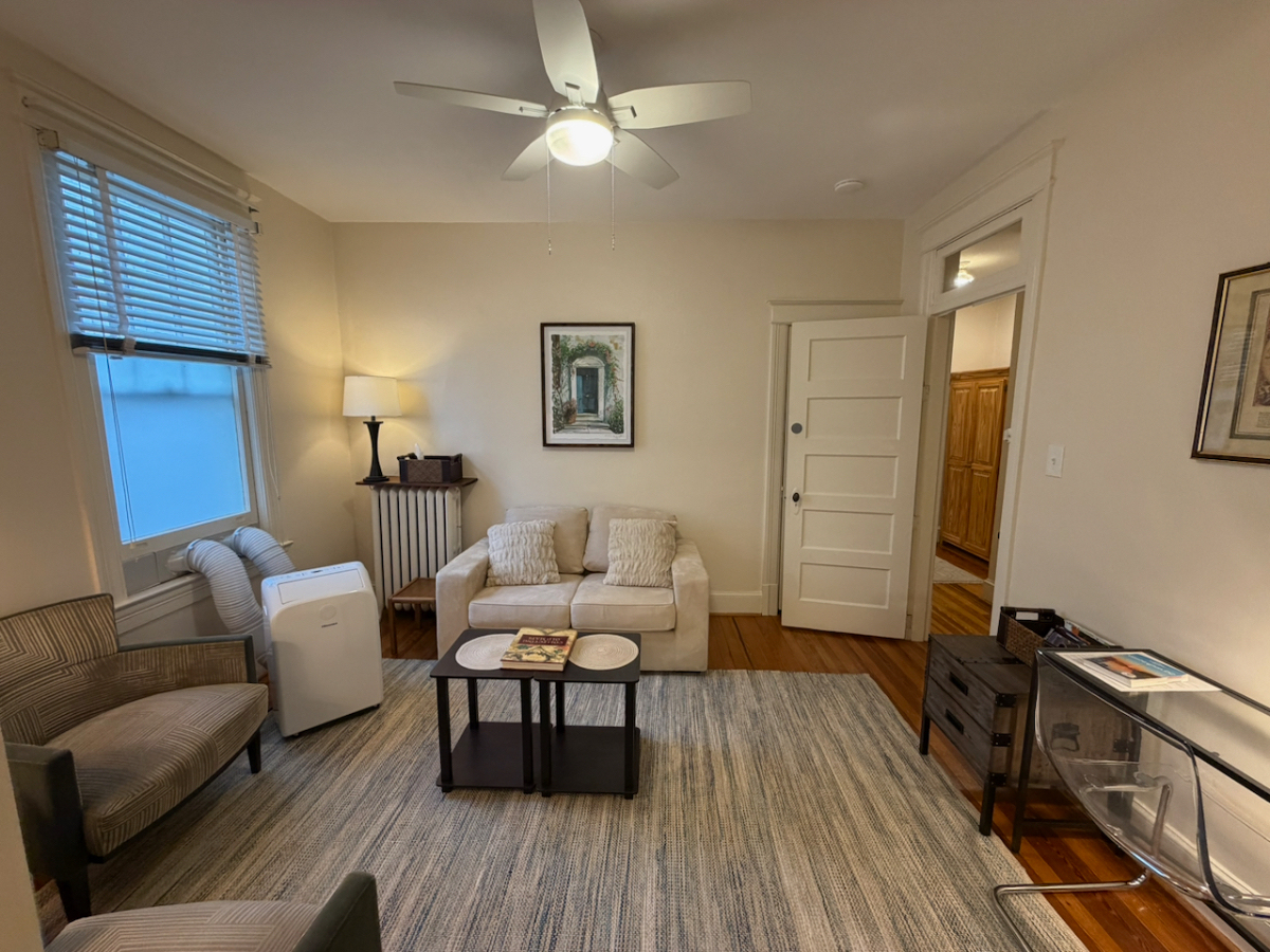 Cozy Vibes. . . close to Hospitals, Capitol, and Downtown - Photo 10