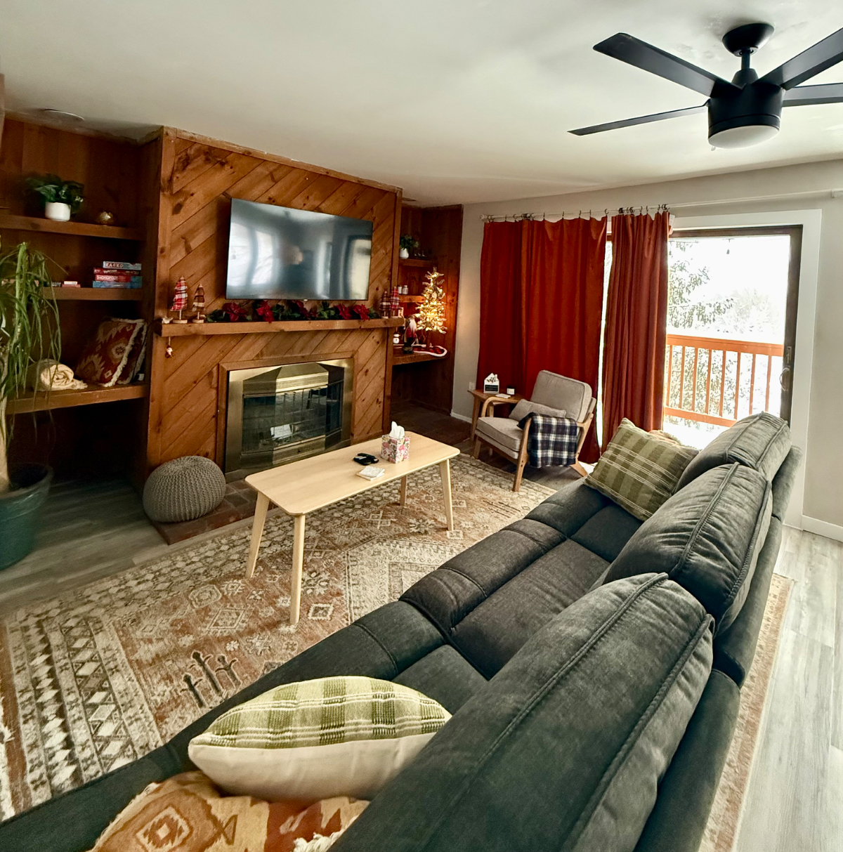 Mountain View Condo - Photo 1