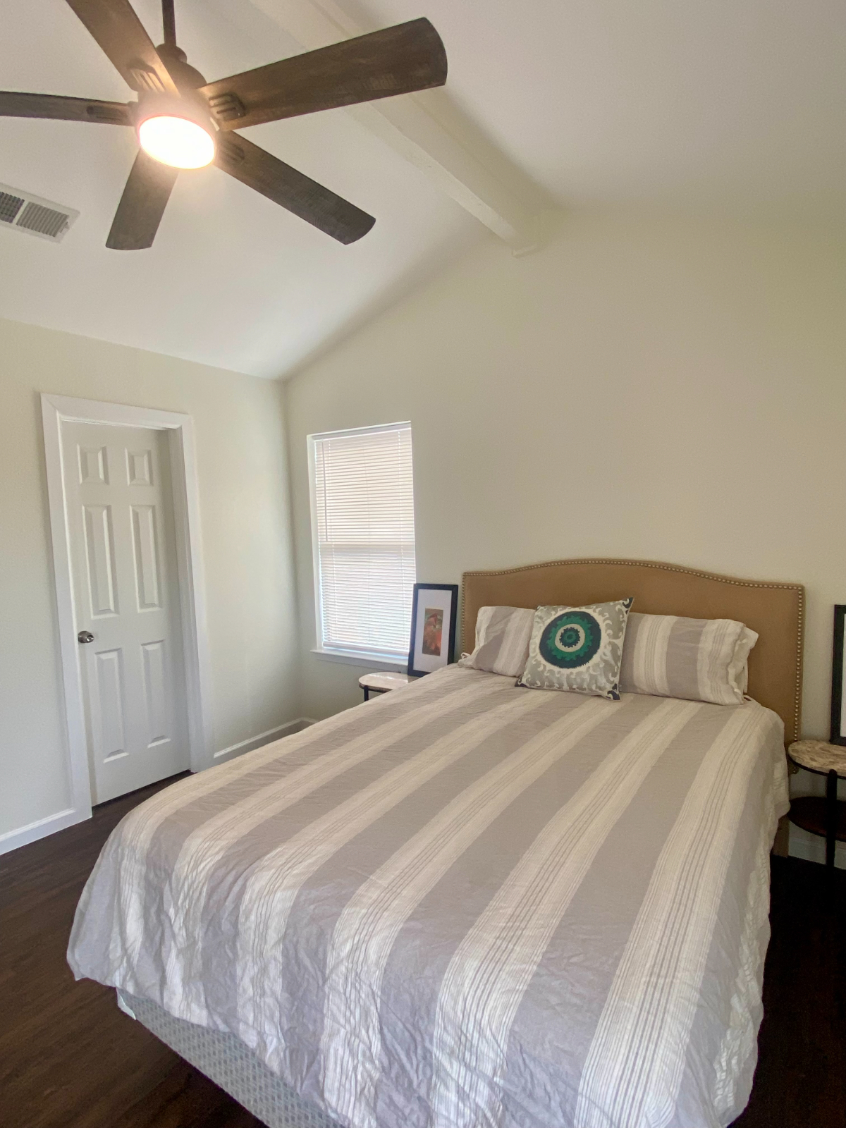 Charming, Peaceful, Pet Friendly Duplex in Southwest Austin Close to Dripping Springs Apt B - Photo 5