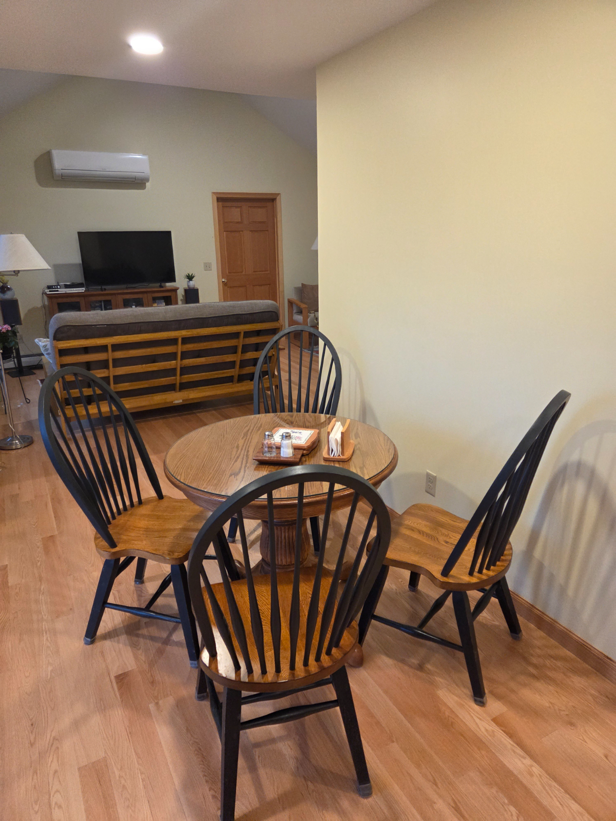 Private One Bedroom Retreat With Mountain Views Near Jericho And Easy Access To Burlington And I-89 - Photo 7
