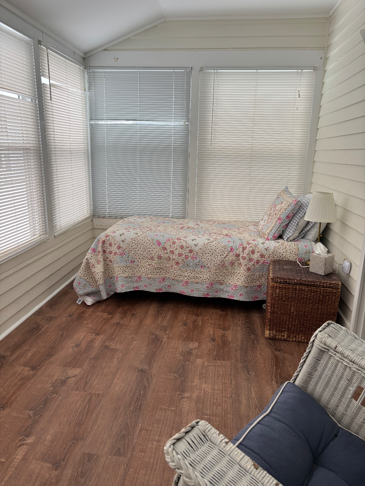 Comfortable end unit two-bedroom condo with garage, sunroom, and community pool access - Photo 5
