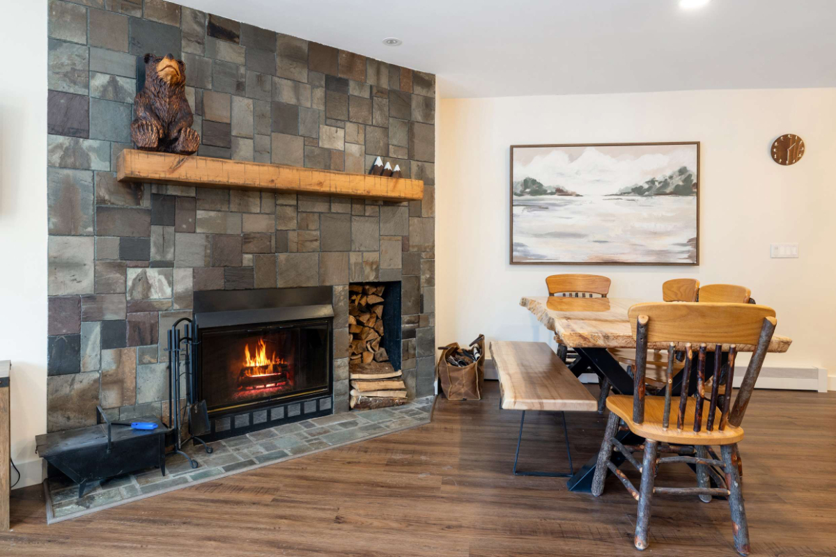 3BD 2BA Mountain Style Condo with a VIEW - Photo 2