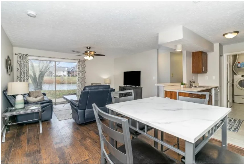 Furnished 2 bed/ 2 Bath condo on ground floor with Lake view Patio - Photo 5