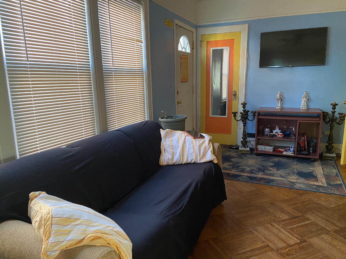 Peaceful Home in Cambria Heights - Photo 8