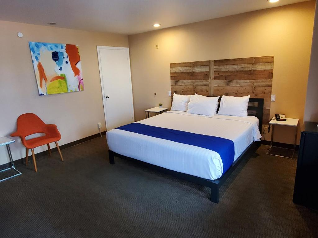 King Size Bed - Photo 1