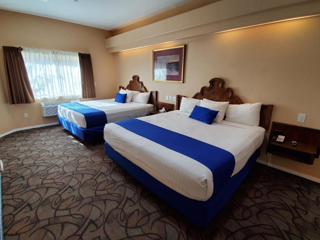 King Size Bed - Photo 1