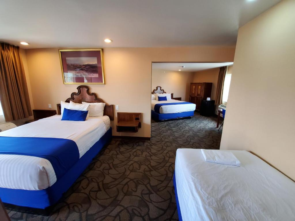 King Size Bed - Photo 2