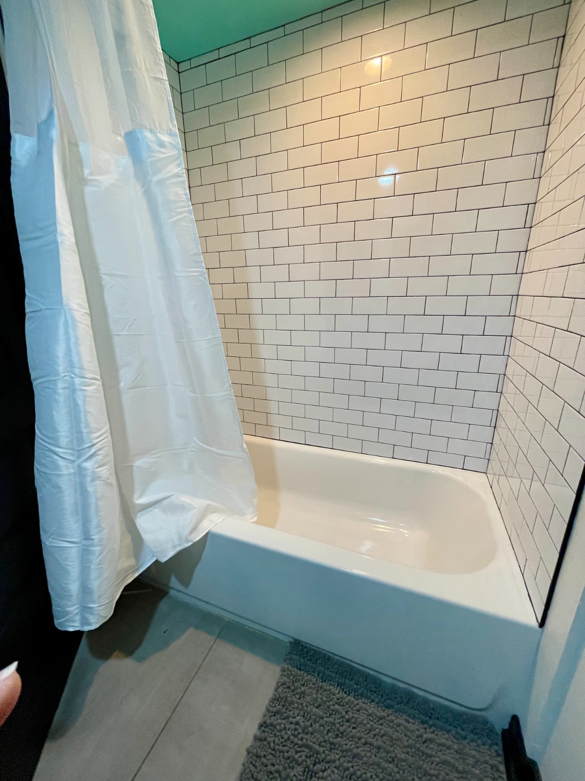 Private Room w/Attached Bath in a Shared Home - Photo 10