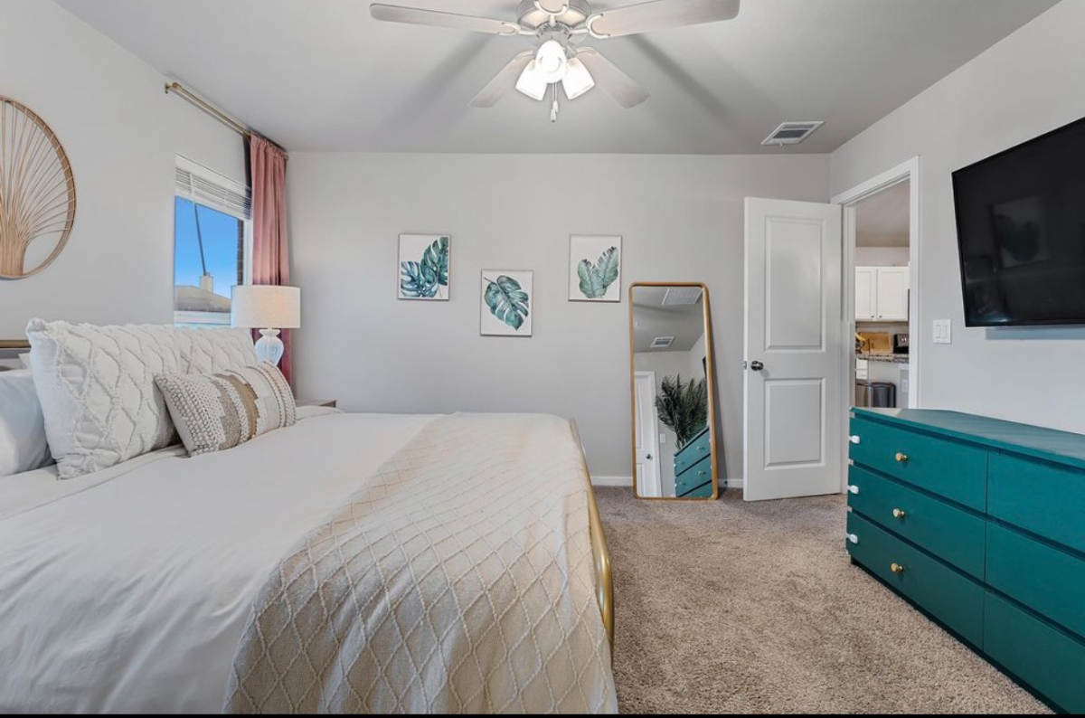 Spacious 3 Bedroom Rental With Garage And Outdoor Area Near Texas Tech University And Medical Center - Photo 11