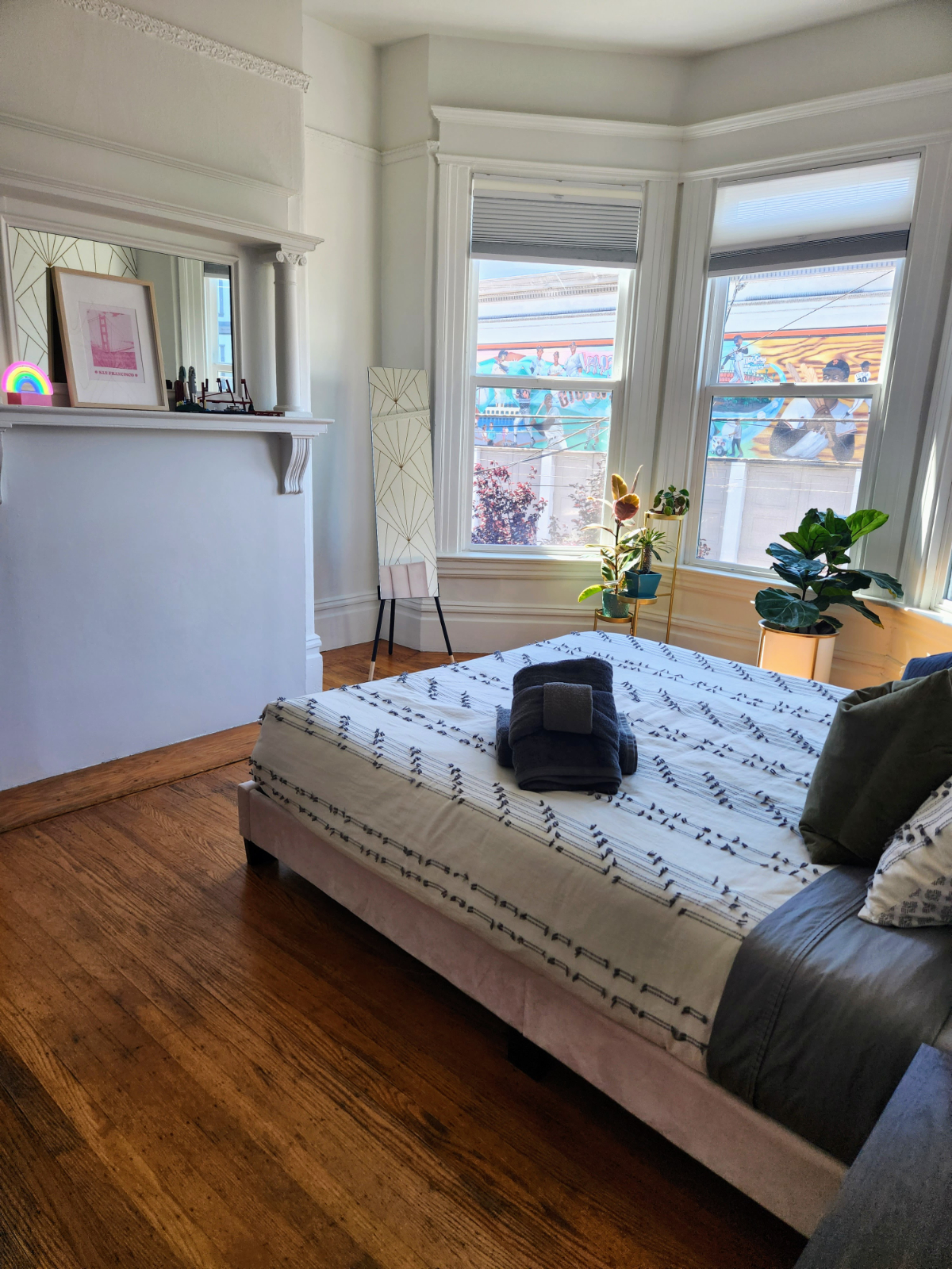 Stylish 3BR Mission Dolores Flat - Photo 5