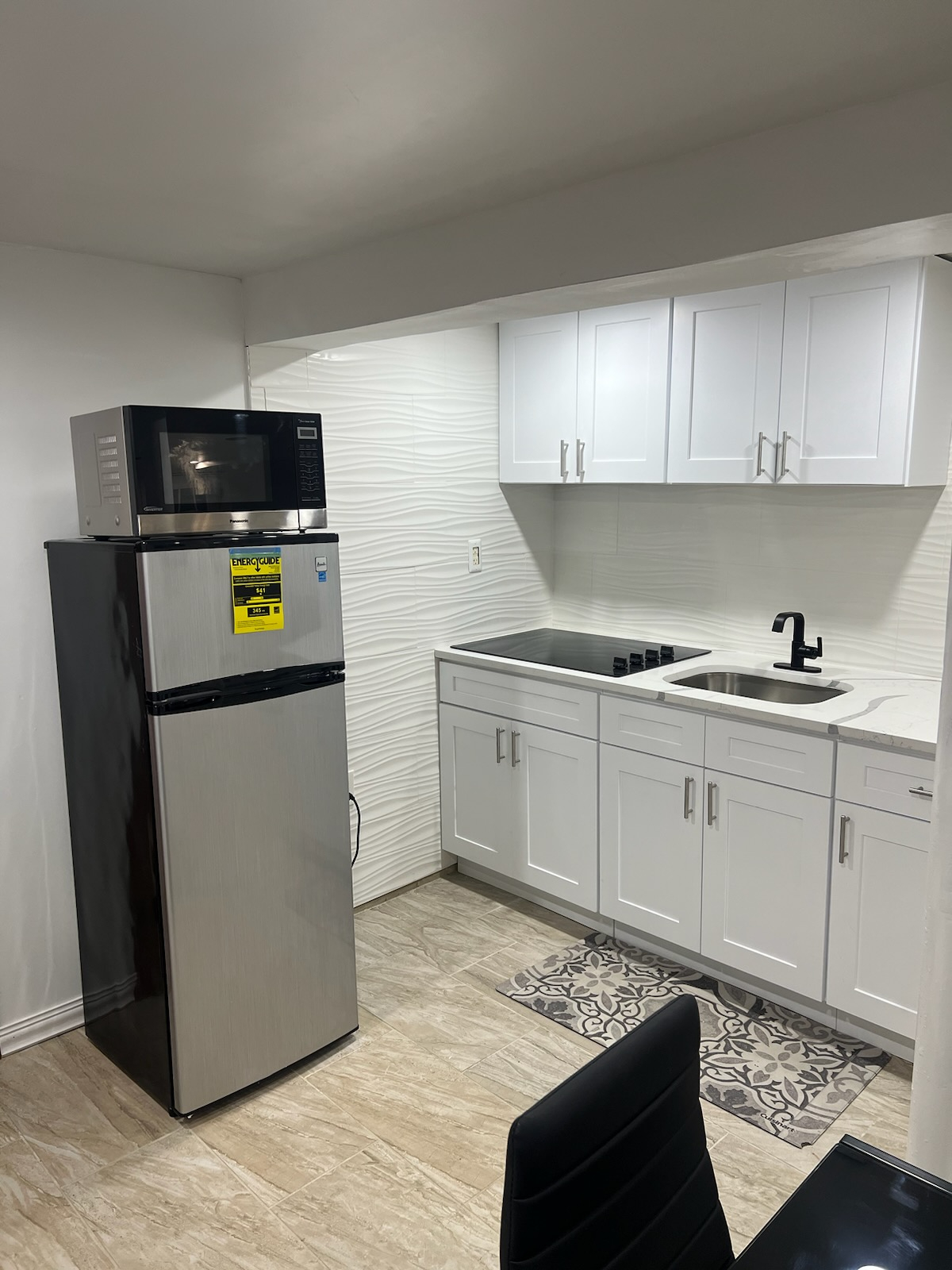 EXTRA LARGE  1BR/ STUDIO IN GATED COMMUNITY, MINS TO AIRPORT & MAJOR HOSPITALS - Photo 6
