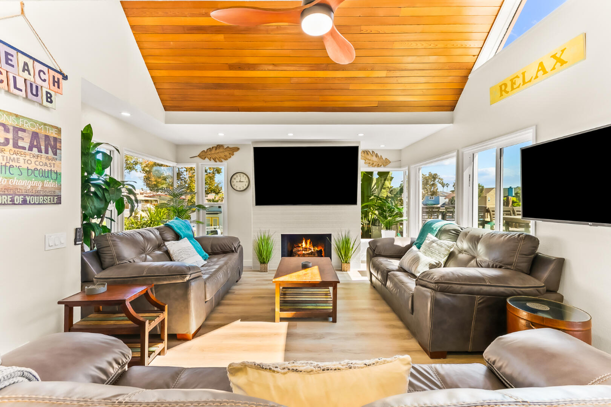South Mission, a 4 Bedroom 4 1/2 Bath Home Just 1 Block from the Beach - Photo 1